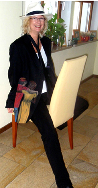 Wienerin Kultur kunst kult Werke Fantasie beflügeln EVENTS TERMINE BEZIEHUNGEN  Was haben Edith Piaf Astrid Lindgren Pariser Prostituierte gemeinsam Oder Obdachloser US Zentralbank Henry Miller Eva Leopoldi Antworten doppelten Sinn 3 Seiten der Dinge 2011 R2-Philosophische Werkstatt Ateluer Galerie 1070 Wien Lindengasse Mixed Art L'Art Melangé Werken Bilder Bücher Fakten Fotos eigene Erfahrungen Gefühle