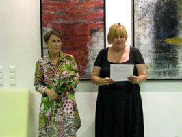 Margit Bu Dominguez Christiane Sandpeck Vernissage Ausstellung R2-Philosophische Werkstatt Wien & Atelier-Galerie 1070 Verein Artes Liberales Philosophie Zeichnen Kunst Wirtschaft Künstlerin Kunstgeschichte Textilkunst Textilkurse Stoffdrucktechniken Papiermachen Flechten Pacific Basin School of Textile Arts fernöstlichen Batiktechniken Acrylfarben Ölkreiden Pastellkreiden Pigmenten Leime Sand Papierkollagen
Farben bildende moderner farbkräftiger Gemälde Pinsel experimentieren akademischen Farblandschaft Malerei Kunstuniversität Acryl Öl Mischtechnik  Abstrakte Acryl Acrylics Acrylmalerei Akademie Aneignungskunst Angewandte angewandten Animationsfilm Aquarelle Aquarellmalerei Art  Déco Ausstellung Bild bildende Bilder Bildhauerin Bildinterpretation Bildsprache Buchgestaltung Bühnenbildner DesignerInnen Dialoges Digitalen Diplomarbeit Director Einzelausstellungen expressionistischer farbintensive Farbpigmente Federzeichnungen Filmarchitekt Finissage Förderung Fotografen Fotografik Freies Galerieraum Galerieräume Gebrauchsgrafik Gebrauchskunst gesintert Gips Glasureffekten Goldschmiedekunst Grafiker Grafikerin Graphik Gruppenausstellungen Hochschule Holzschneider Holzschnitt Illustration Illustrationsgrafik Internationale interpretieren Karikatur Keramik Keramikarbeiten klassischer Kleinserien Kostümbildner Kunst Kunstakademie kunstart Kunstgeschichte KunsthandwerkerInnen Künstler Künstlerin Künstlerviertel Kunstmesse Kunstraum Kunstrichtung Kunstschaffender Kunststudium Kunstverein Kunstwerke Landschaftspanoramen Lasurmalerei Layouter Leinwand Liberales Lichtobjekte Lindengasse Maler Malerei Malerin Malkurs Malschule Malstil Masken Meisterklasse Metalle Mischtechniken moderner musikalisch Ofenbrand Ölbilder phantastischen Philosophie Photo Photographinnen Radierung Rakubrand Rauchbrand Realisten Schablonenschnitte Schriftgestaltung Schriftsetzer Segelleinen Spachteltechnik Steine Steinzeugqualität Studium surreal Tappiserie Unikate Vernissage Videopräsentationen Wandmalere Werbegrafik Wirtschaft Zeichenkurse Zeichnen