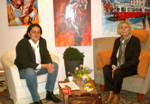Ursula Kubes-Hofmann Sendereihe Philosophie Gespräch TV Sendungen OKTO Interviews DVD-Format Kamera Ton Produktion Schnitt Irmgard Klammer R2-Philosophische Werkstatt Wien Atelier-Galerie Lindengasse 61-63/R2, 1070 Wien Verein Artes Liberales zur Förderung des Dialoges zwischen Philosophie, Kunst und Wirtschaft OKTO-TV Sendereihe philosophisches Fernsehen Trailer Regie Videos Clips Movies Trailer Imagefilme Filmschnitt Film OKTO-TV Fimproduktion DVD