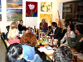 R2 - Philosophische Werkstatt Wien & Atelier-Galerie
Lindengasse 61-63/R2, 1070 Wien
Verein Artes Liberales - zur Förderung des Dialoges zwischen Philosophie, Kunst und Wirtschaft
Philosophische Praxis
Werkstattgespräche